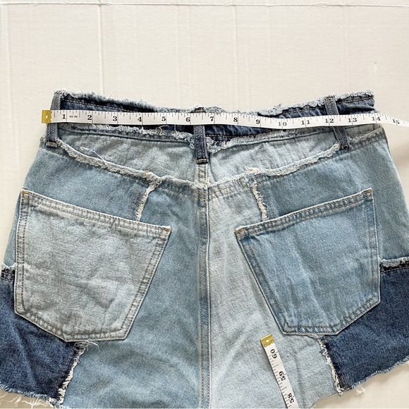 WILD FABLE Women’s Patchwork Denim Shorts - Size 4 - Picture 8 of 11